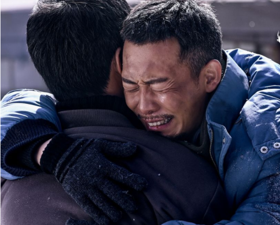 [一床情书]人生赢家！吴京张译杜江领跑国庆档，严屹宽贾乃亮则点燃十月荧屏