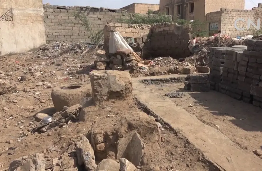 也门胡塞武装炮击荷台达平民区
