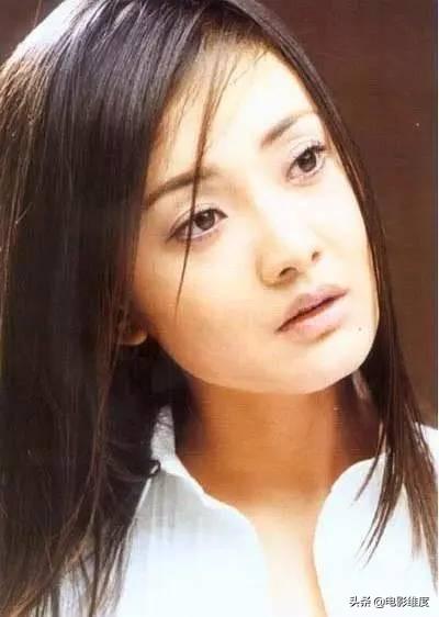 46岁牛莉嫁给圈外富豪，结婚22年恩爱如初