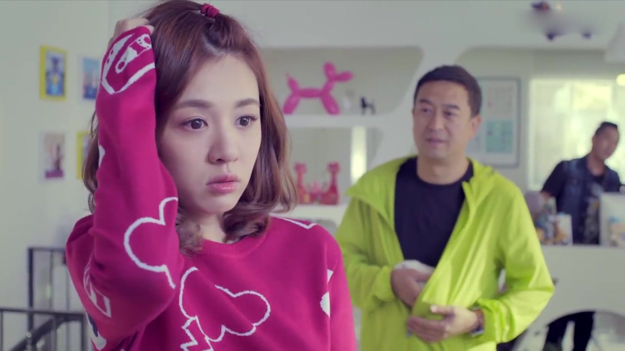 我的体育老师:大叔不愧是大叔,懂小女孩心思,一颗钻戒