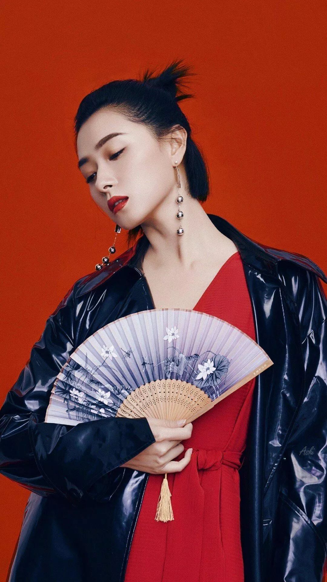 《南方车站的聚会》即将上映,女二万茜自嘲:资深不红女演员!
