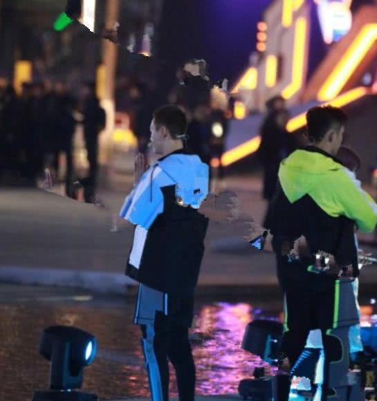 高以翔遗体回台,陈伟霆悼念让人泪目,他曾在事发时双手合十祈祷
