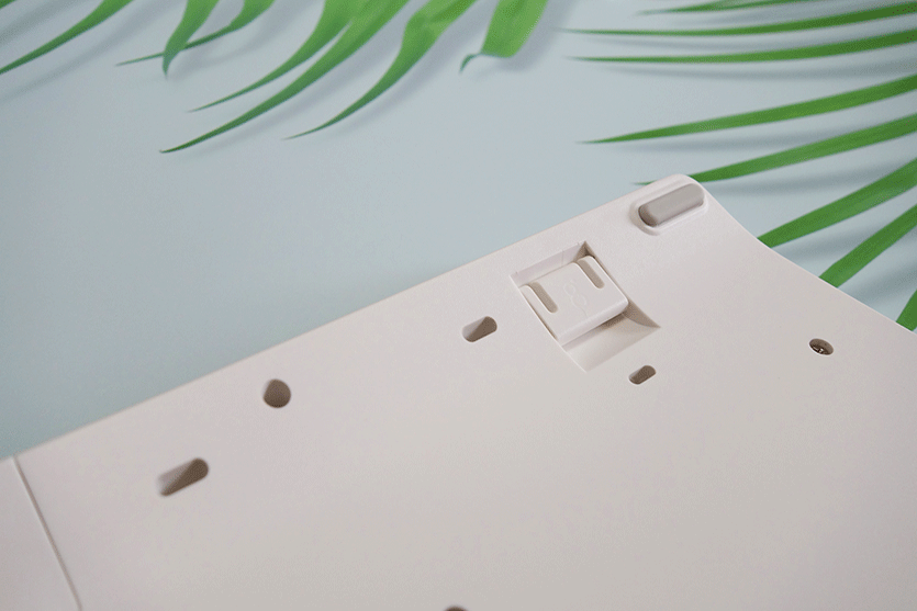 双系统,极简风!米物无线办公键鼠套装体验