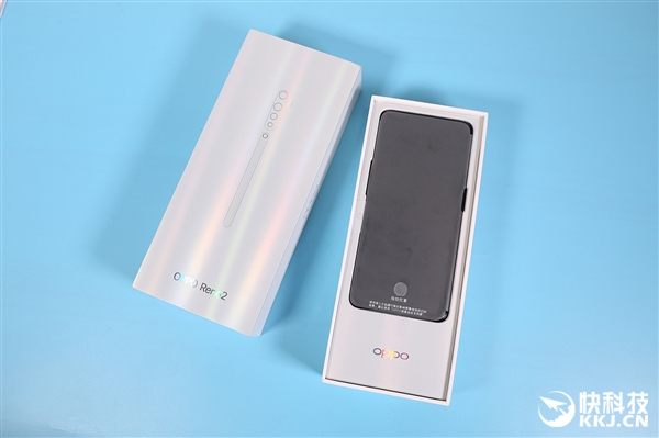 升降式前置+超级防抖四摄！OPPO Reno2开箱图赏