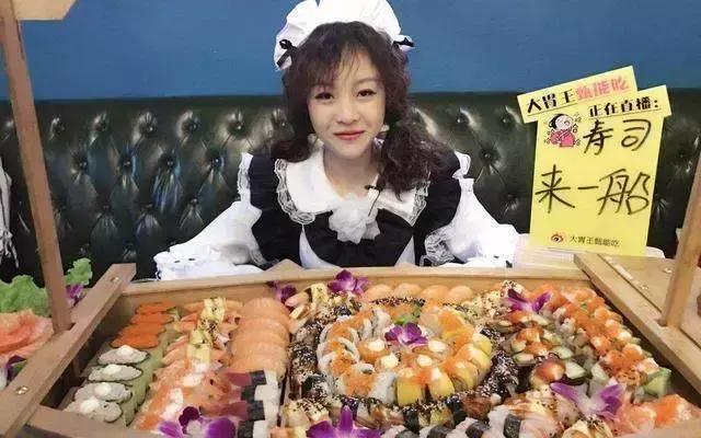 “丧命式”赚钱,靠吐活着!年入千万的吃播们,快要把自己逼死了