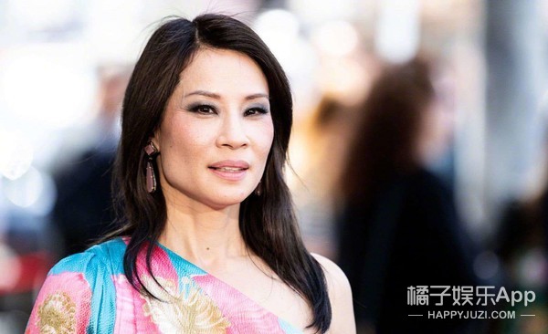 她要是在我们这儿当演员，可能一辈子没有出路吧