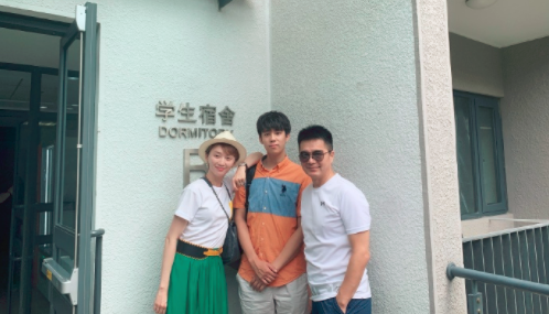 曾让蔡国庆都黯然失色的颜值，他儿子却没有继承？网友：太可惜！