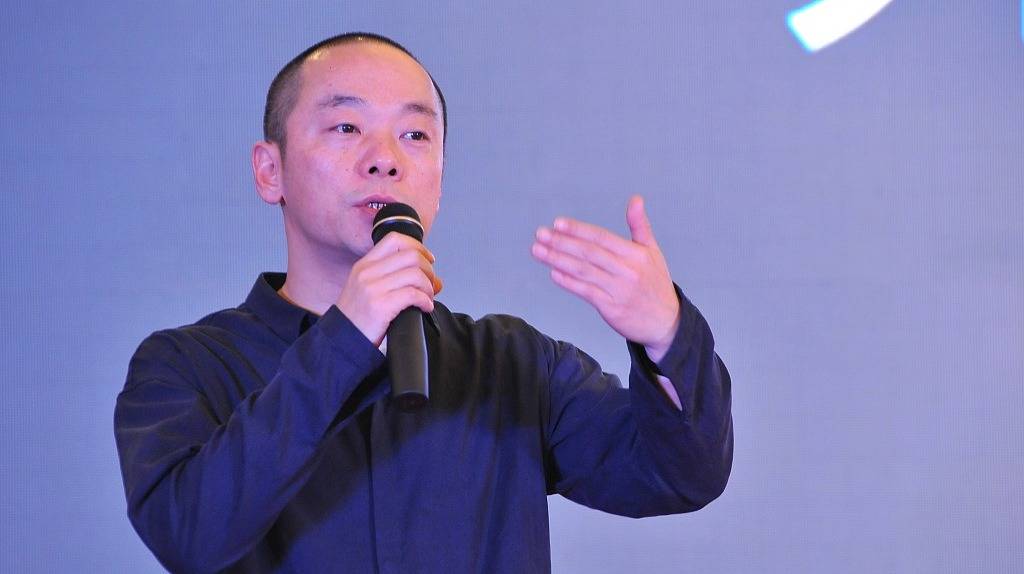 暴风冯鑫案由或牵涉“罗静案”；苹果第三财季净利润同比降13%