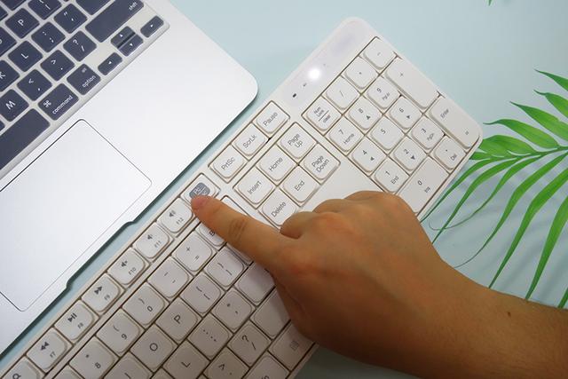 双系统,极简风!米物无线办公键鼠套装体验