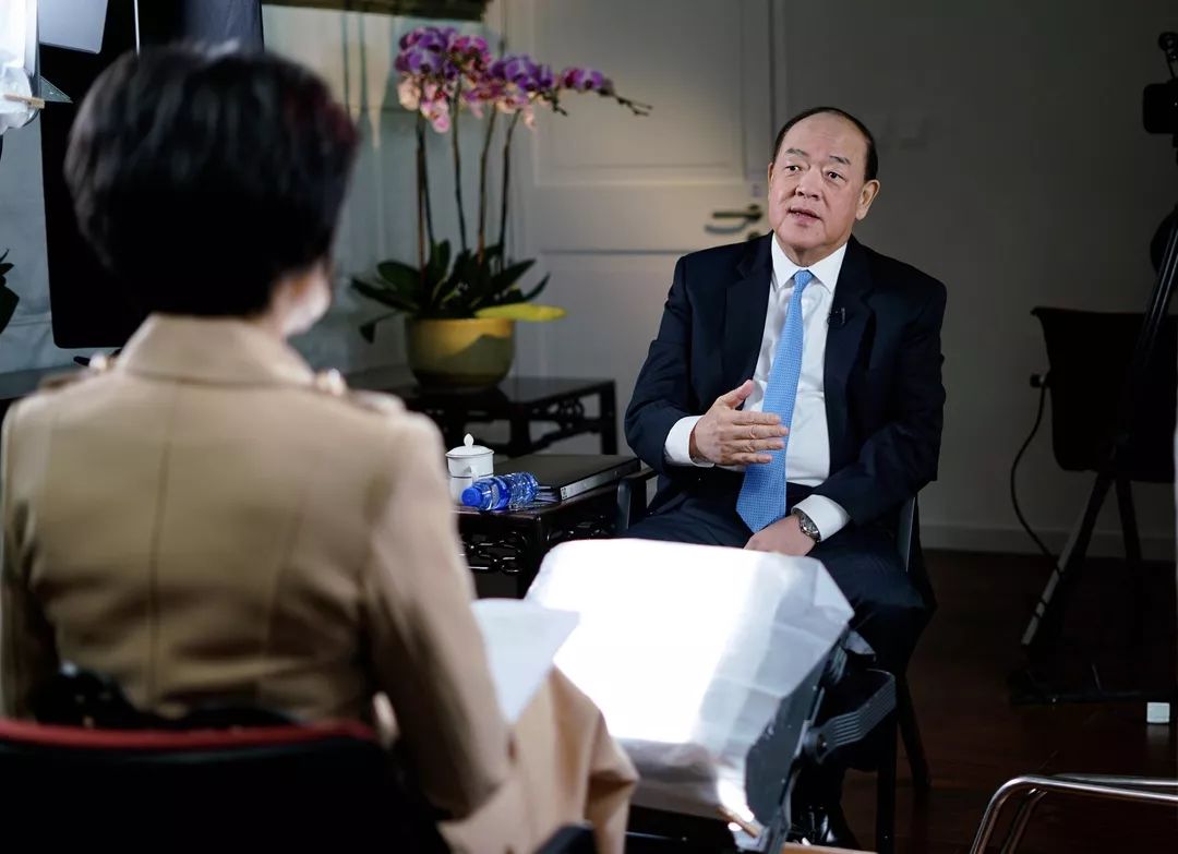新特首上任前贺一诚澳门要稳住