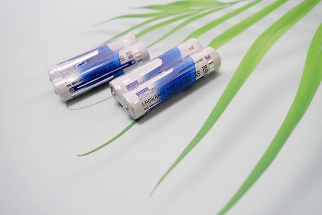 双系统,极简风!米物无线办公键鼠套装体验