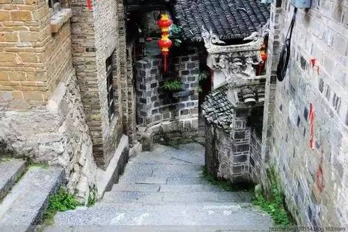 欢度国庆！贵州旅游攻略景点介绍，千年镇远古城！