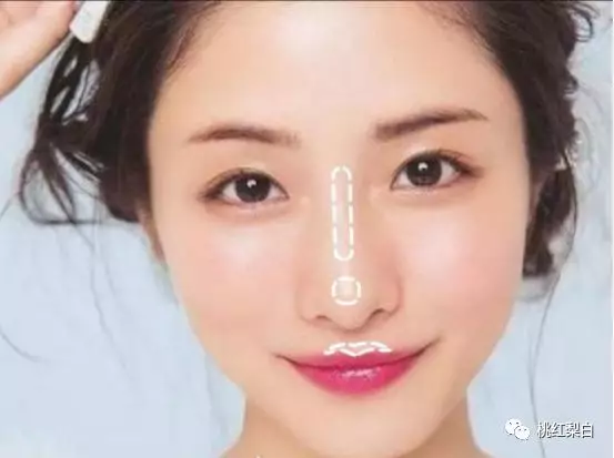 小S跟50岁的许晴颜值对比惨烈，天生尤物和后天美女究竟差在哪？