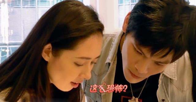 向佐体检肾功能如70老翁，向太含泪解释，郭碧婷表示理解