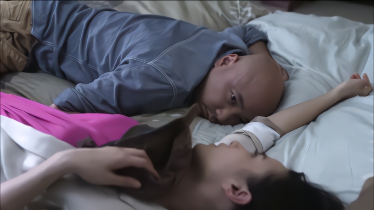 女喝酒老总床_喝酒图片女(2)