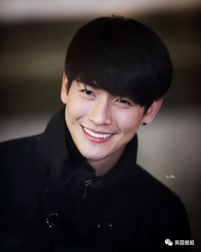 [英国报姐]霸道总裁本尊！出演泰国狗血剧的这位男神，我太可了