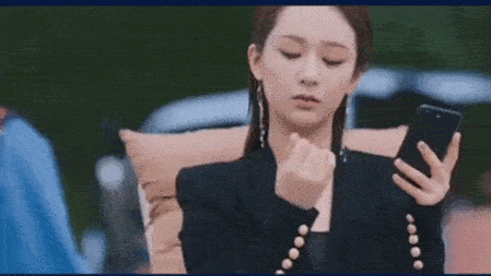 杨紫首演霸道总裁，长相可爱画风别扭，演技却秒杀baby