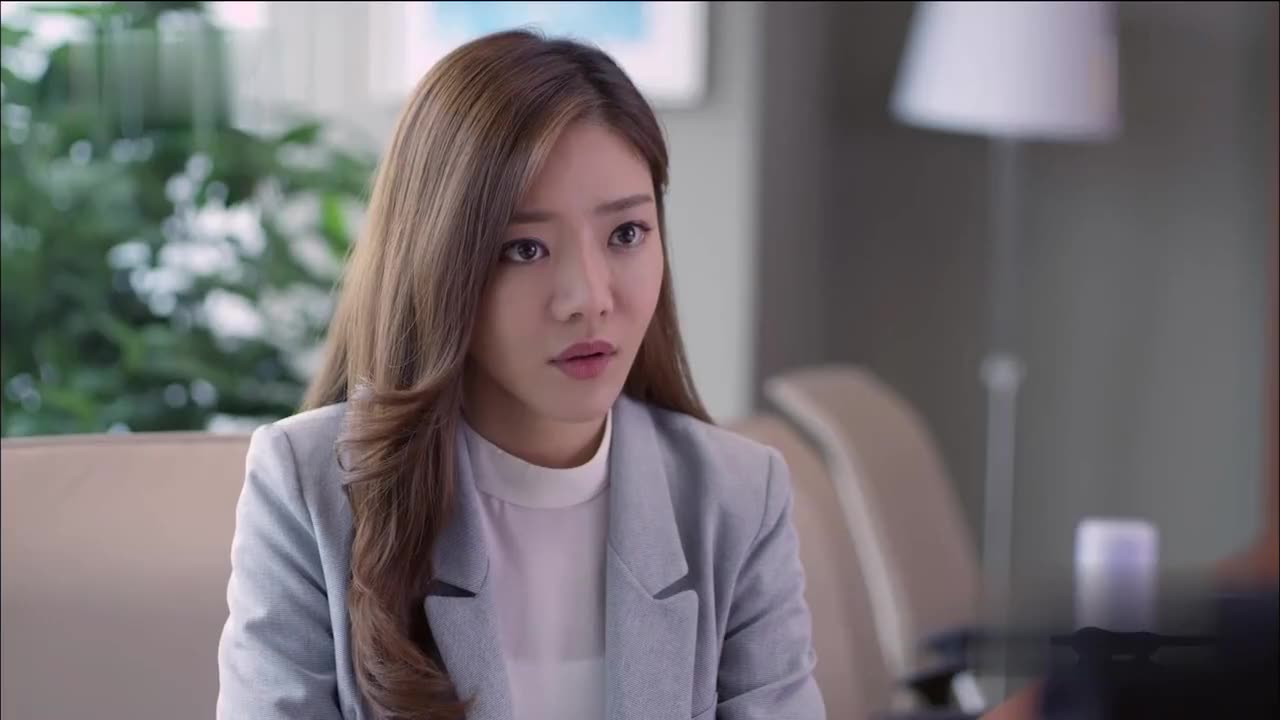 美女不会英语却跑去外企面试,听完主管一番话