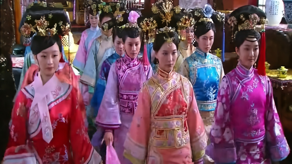 多情江山:妃子都在算计新来的小宛,一向单纯的娘娘,这