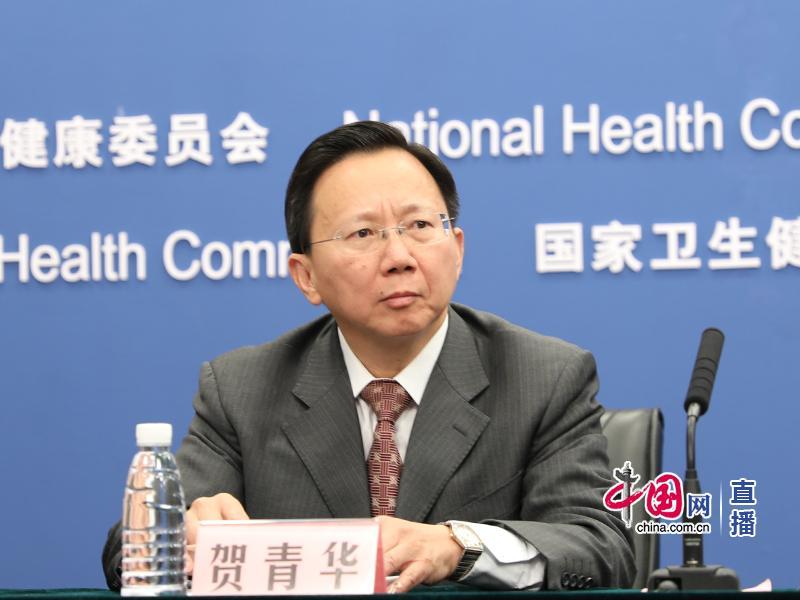 国家卫生健康委疾控局副局长贺青华在发布会上就流感疫苗供应及使用