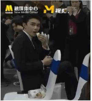 「一床情书」比起管虎跟马伊琍同台，更尴尬的是杨幂四位绯闻男友都来了金鸡奖