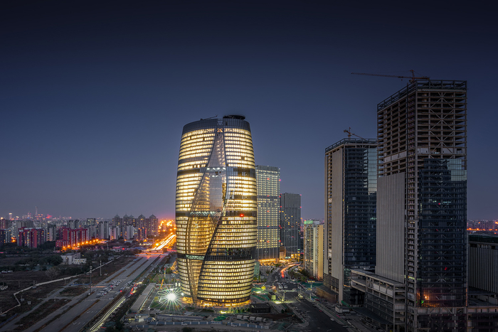 寻找城市之光 探秘中建八局"夜空之眼"丽泽soho