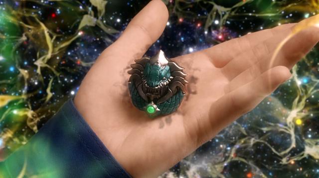 泰迦奥特曼:毒炎怪兽表面是外星人的兵器,其实背后是托雷基亚