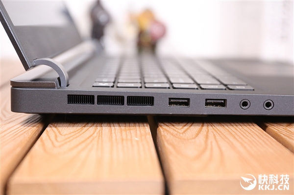 顶配i7+144Hz！小米游戏本2019款图赏