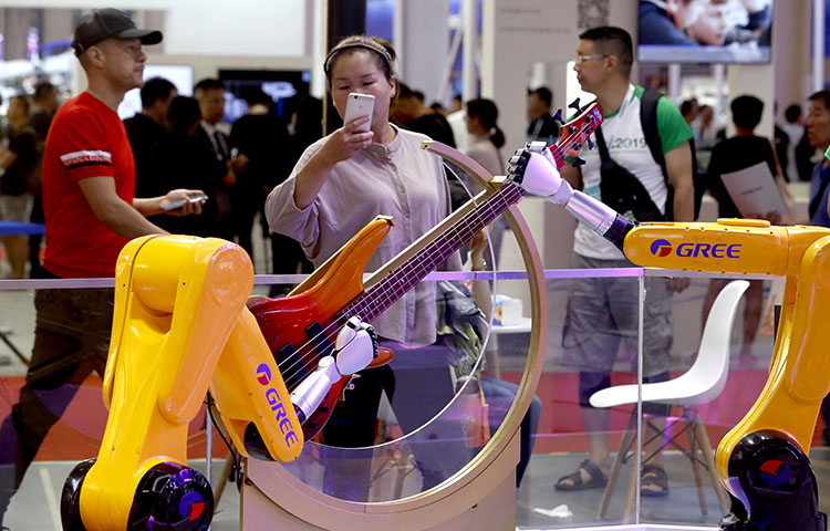 无所不能的机器人 2019世界机器人大会在京开幕