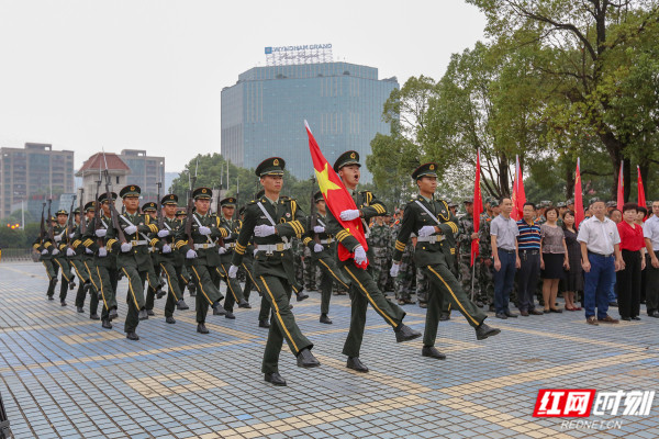 湘南学院举行纪念“九一八”事变88周年爱国主义教育升旗仪式（学校纪念九一八事变）