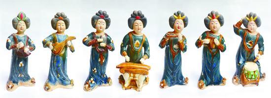 唐三彩:大唐盛世的绝代制品,历尽千年的釉陶艺术,追溯文化发展