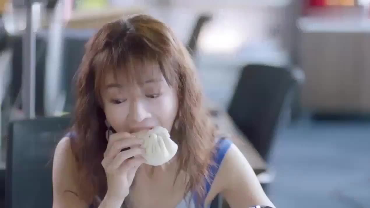 你是我的答案:美女警局留宿,一人吃四份早饭,男