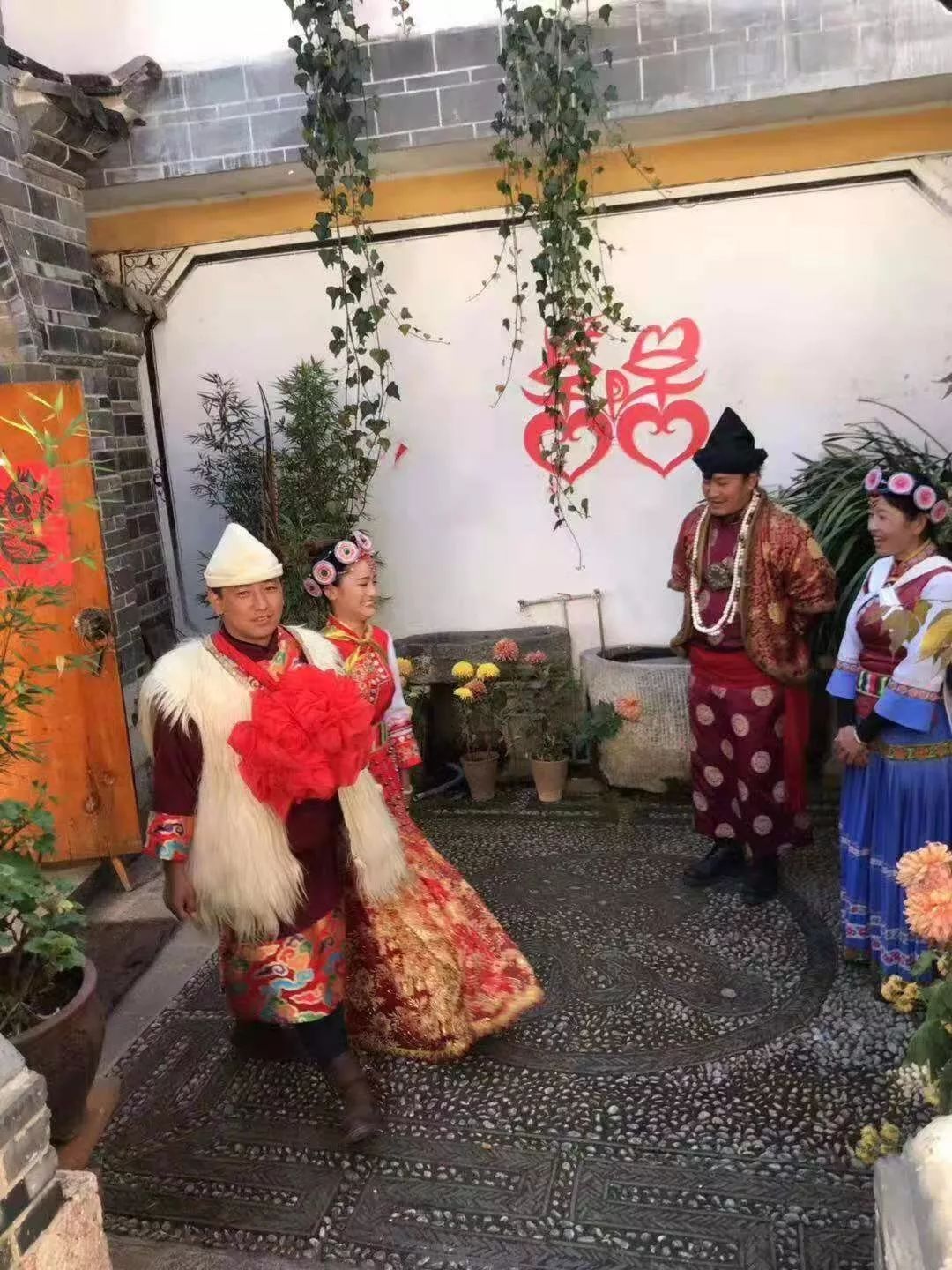 有趣又好玩!丽江纳西族结婚原来有这么多习俗