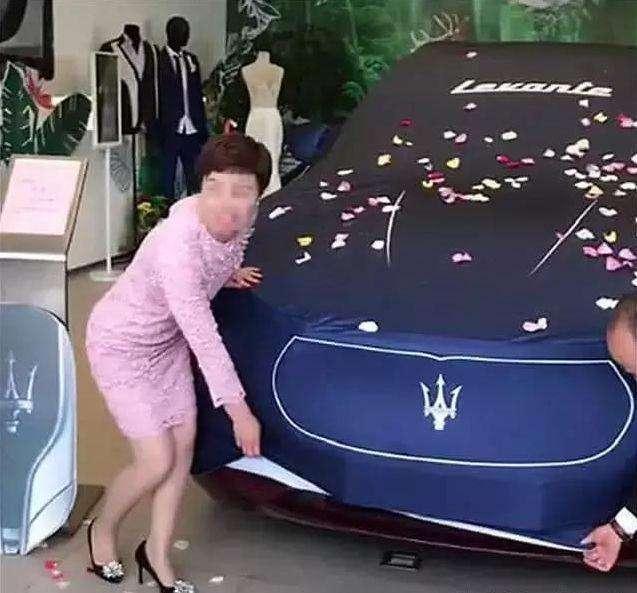BBA都要靠边站，微商女神们为何钟爱这款车？