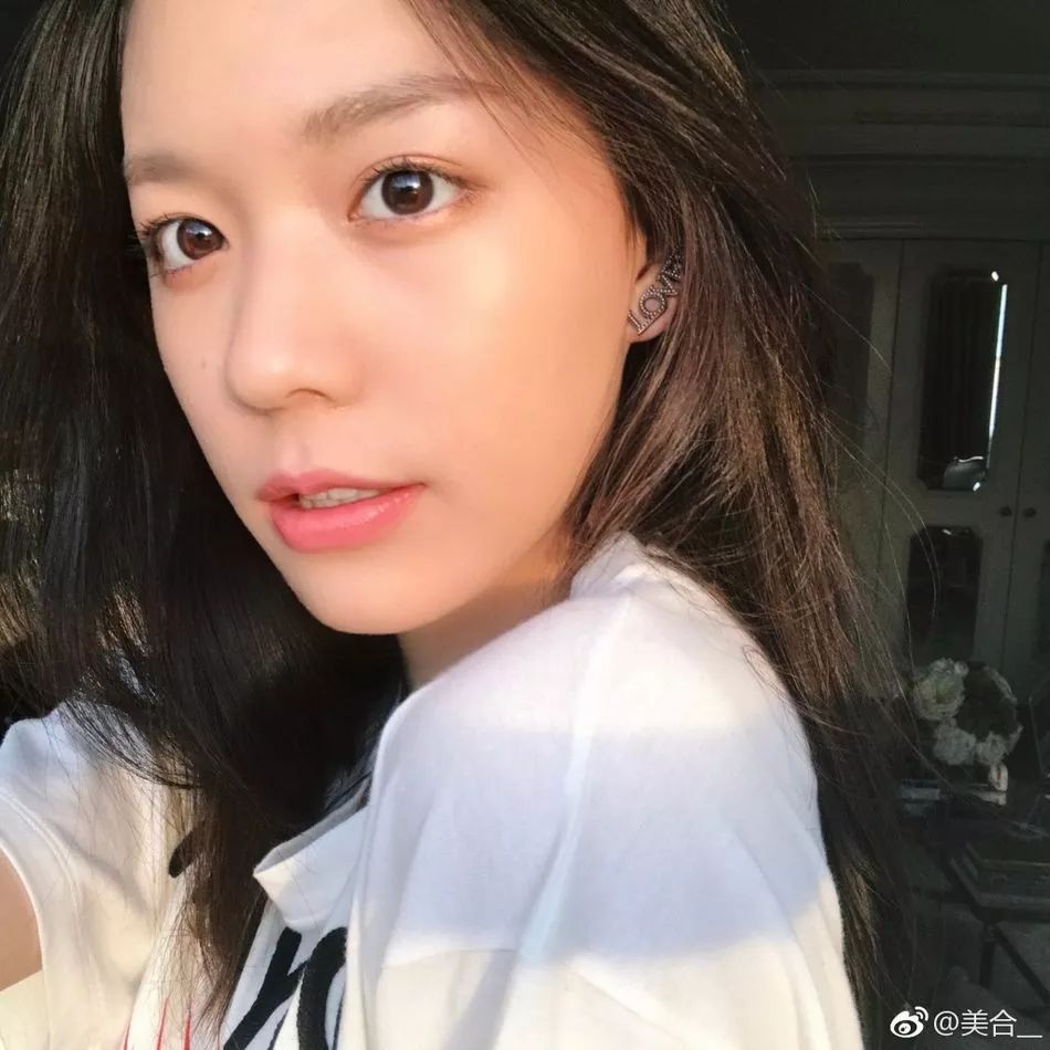 “落魄千金”将逐梦演艺圈？与两个当红偶像都传过绯闻