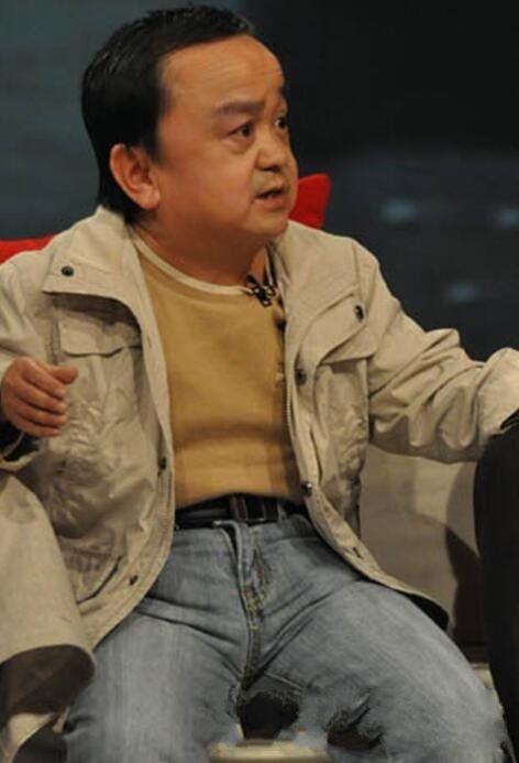 身高1米的他演土地公公走红，跑龙套近30年，如今被迫淡出娱乐圈
