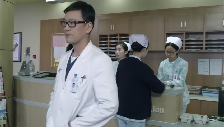产科医生:何晶看望教授,并真诚道歉,教授会跟她计较吗
