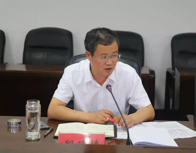 市自然资源和规划局党组书记,局长邱延博同志发言并解答相关问题