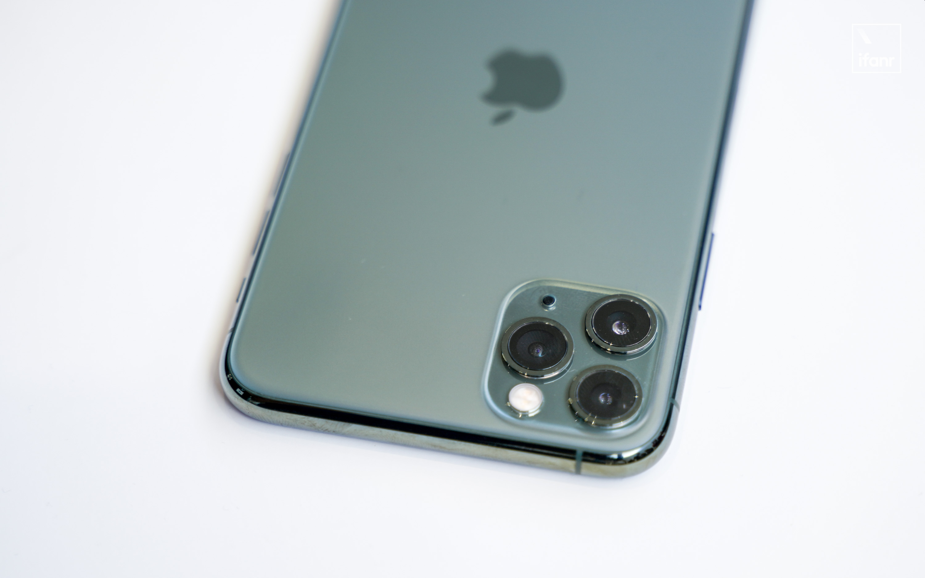 新iphone 11 Pro 三机现场上手 有些细节苹果没告诉你 大风号 凤凰网