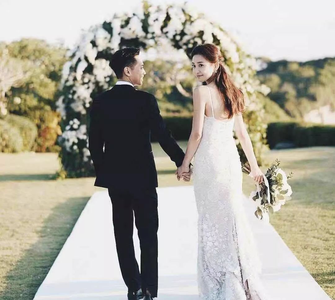 「不八卦会死星人」最惨正宫！遭抛弃牙齿全掉暴瘦到44斤，今病情严重卖收藏凑药钱