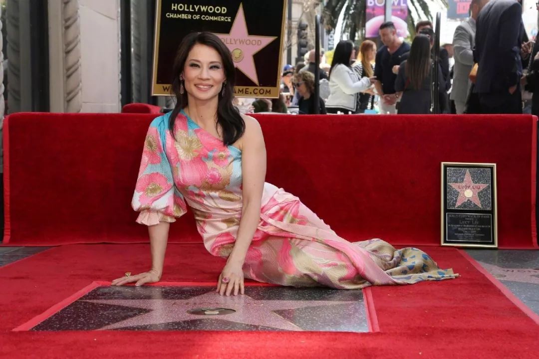 「桃桃淘电影」为什么《致命女人》在国内会这么受欢迎？