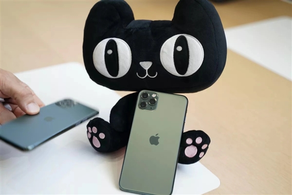 嘴上不要身体诚实：iPhone 11天猫预约量暴增200％