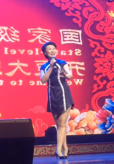 67赵海燕是赵本山的弟子,没想到唱起歌来却是有