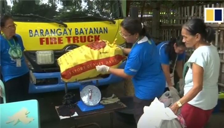 菲律宾推出新环保政策：塑料垃圾可以换大米