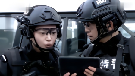 特警:小女孩被绑架,不料不害怕反威胁劫匪:我爸