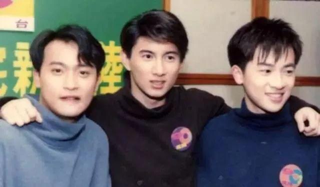 「肥罗大电影」苏有朋回应杨紫落选《左耳》，他还不算《中餐厅》的情商王者？