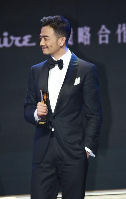 男演员西装盘点,徐正溪杨烁王铭谁让你血槽一空