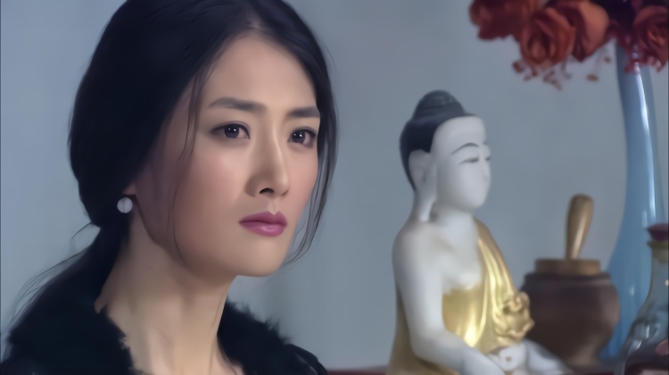 美女得知亲生父亲是毒贩,杀死父亲的凶手是却