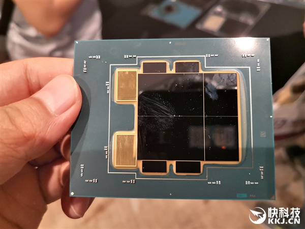 【驱动之家】纳须弥于芥子的奥妙！Intel先进封装技术深入解读