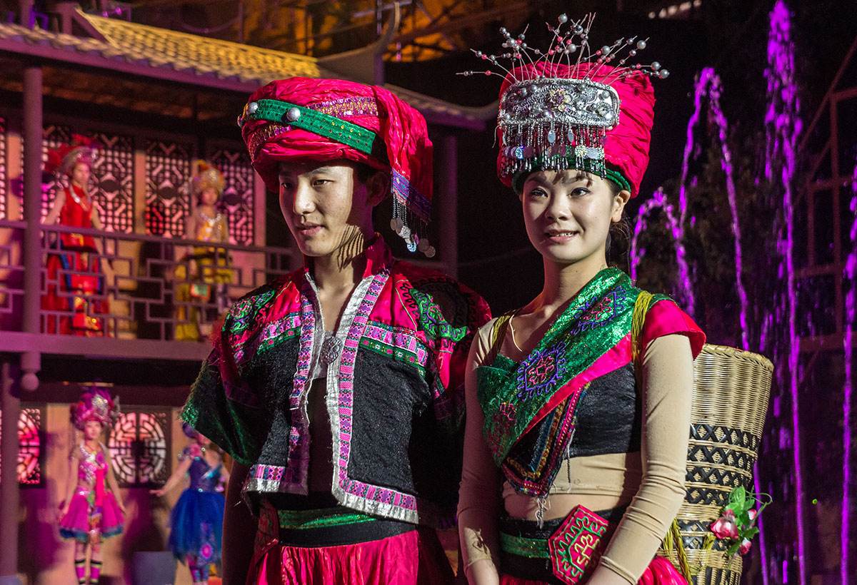 红叶冰雪 四川理县邀全国游客赴一场“藏羌特色”的秋冬之旅